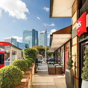 Ibis Docklands Canary Wharf Hotell London