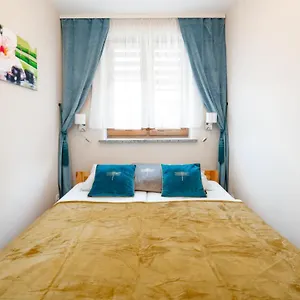 Apartament Szept Lasu - Z Prywatnym Parkingiem - Space 
