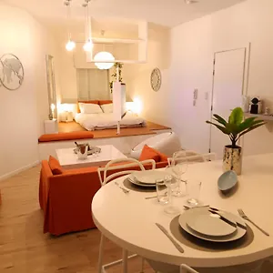 The Luxury White , Charleroi Belgique