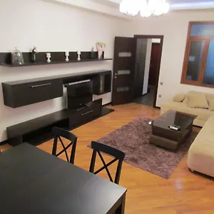 beautiful-apartment-in-baku.aboutbakuhotels.com/