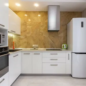 apartment-chaikovsky-on-repina-4.minsk-hotels.org/