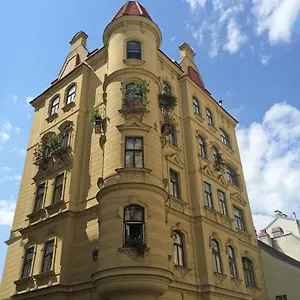 Daire 7th Heaven Center, Viyana
