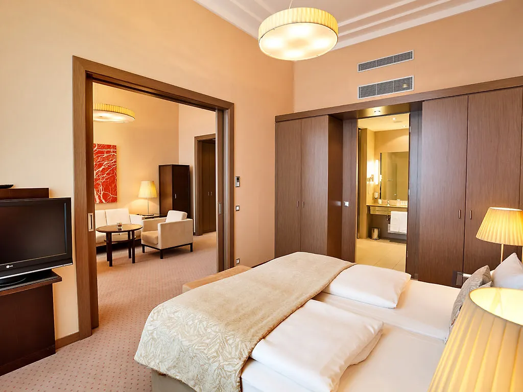Austria Trend Hotel Savoyen וינה 4*,